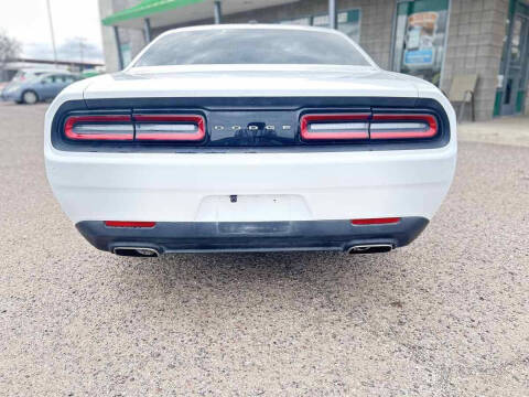 2016 Dodge Challenger SXT
