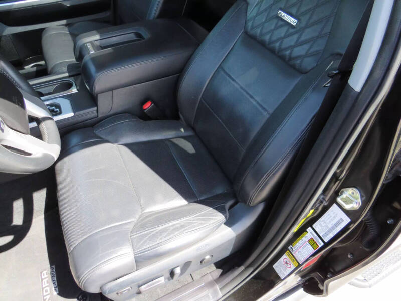 2017 Toyota Tundra Platinum