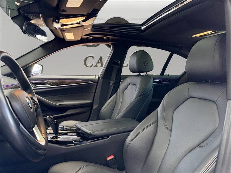 2020 BMW 5 Series 530i