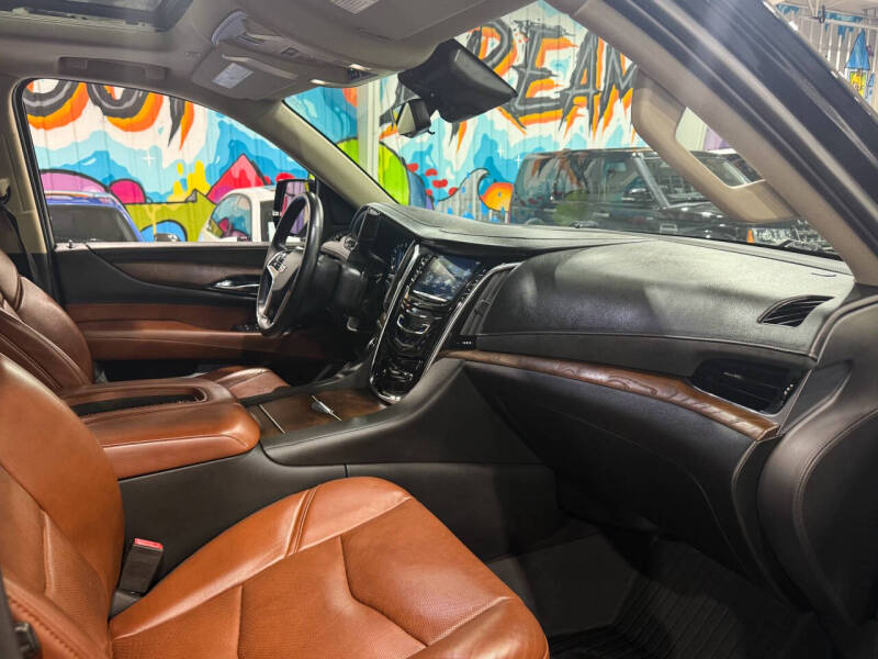 2020 Cadillac Escalade ESV Premium Luxury