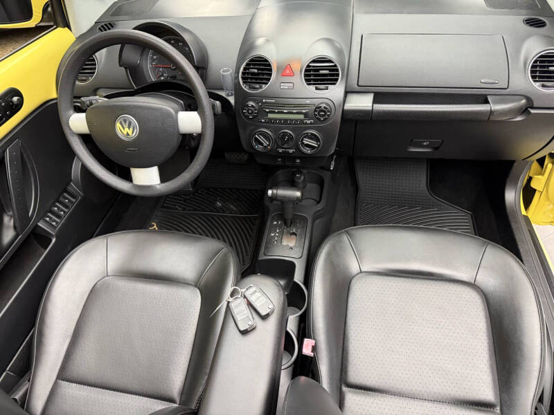 2007 Volkswagen New Beetle Convertible 2.5