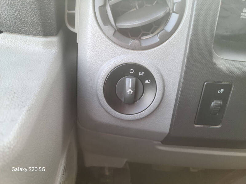 2013 Ford E-Series E-350 SD