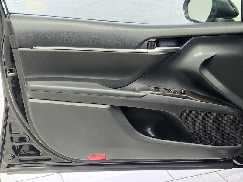 2024 Toyota Camry SE Nightshade