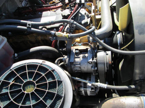 2005 Freightliner Business class M2