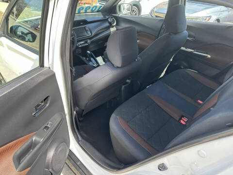 2019 Nissan Kicks SR