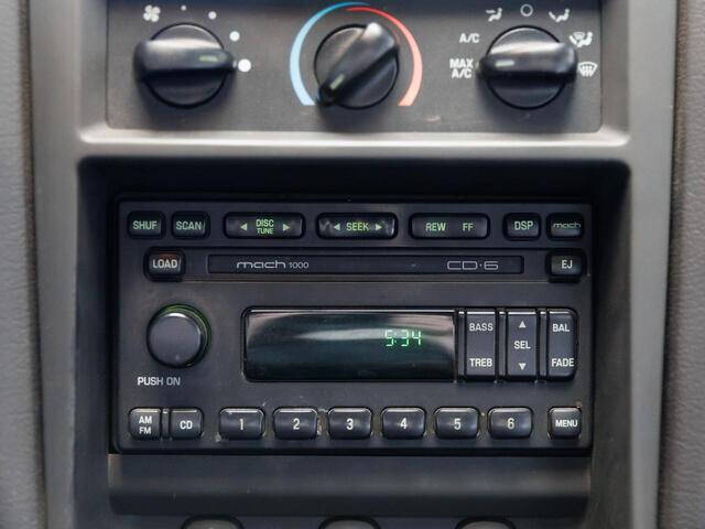 2002 Ford Mustang GT Deluxe