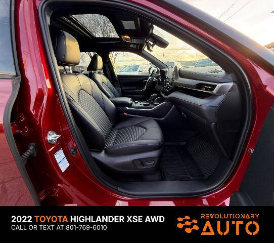 2022 Toyota Highlander XSE