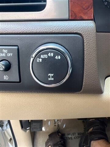 2014 Chevrolet Suburban LTZ