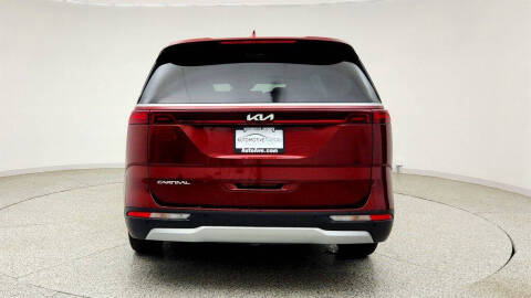 2024 Kia Carnival EX