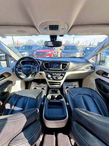 2019 Chrysler Pacifica Touring L