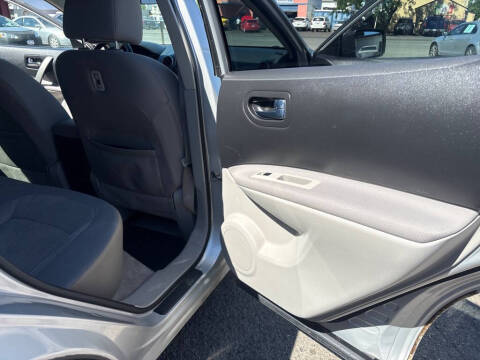 2012 Nissan Rogue S