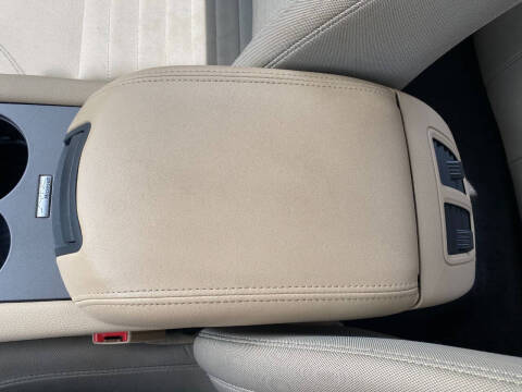 2015 Ford Taurus SE