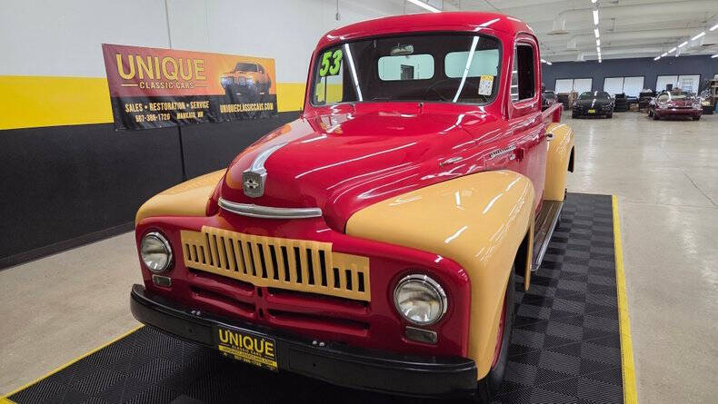 1953 International L-120 Series