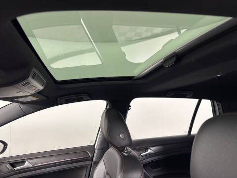 2021 Volkswagen Golf GTI S