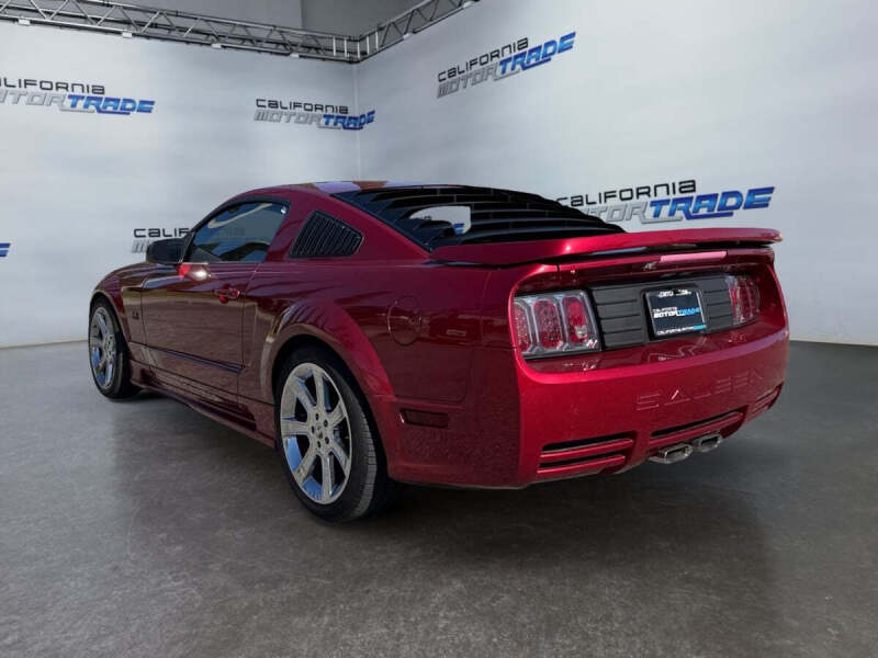2006 Ford Mustang GT Deluxe