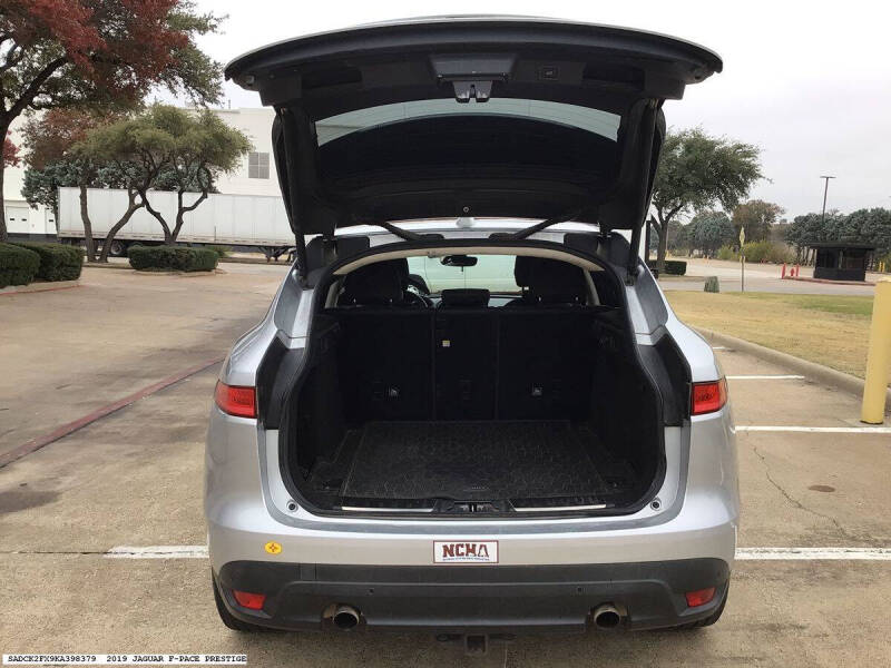 2019 Jaguar F-PACE 25t Prestige