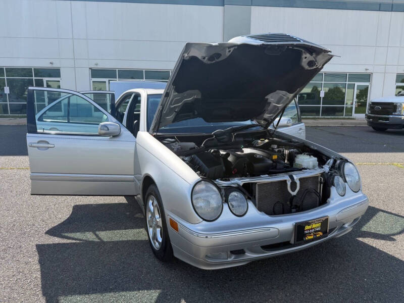 2002 Mercedes-Benz E-Class E 320