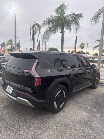 2026 Kia EV9 Light Long Range