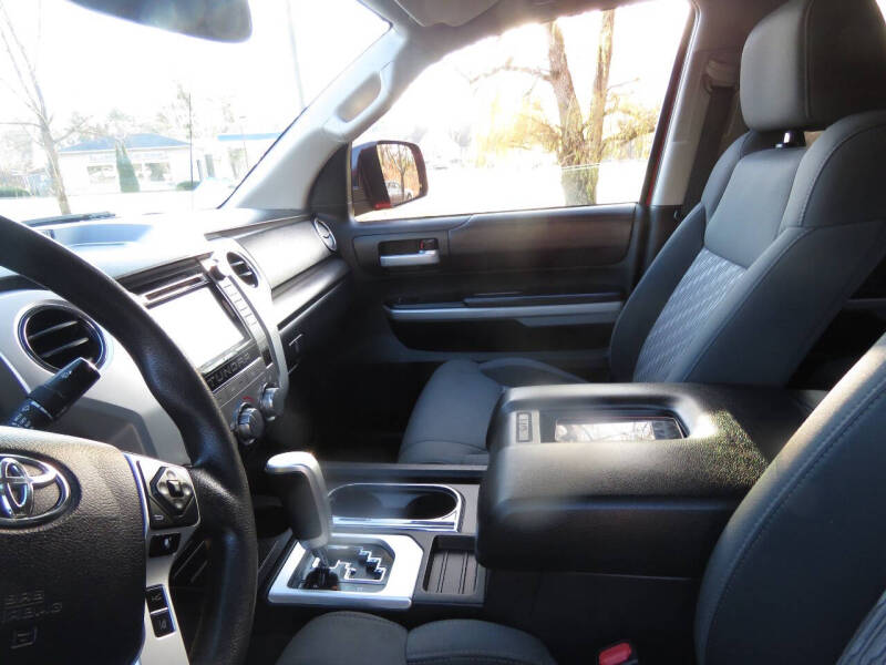 2019 Toyota Tundra SR5