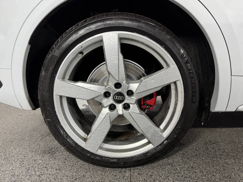 2023 Audi SQ5 Sportback 3.0T quattro Premium Plus