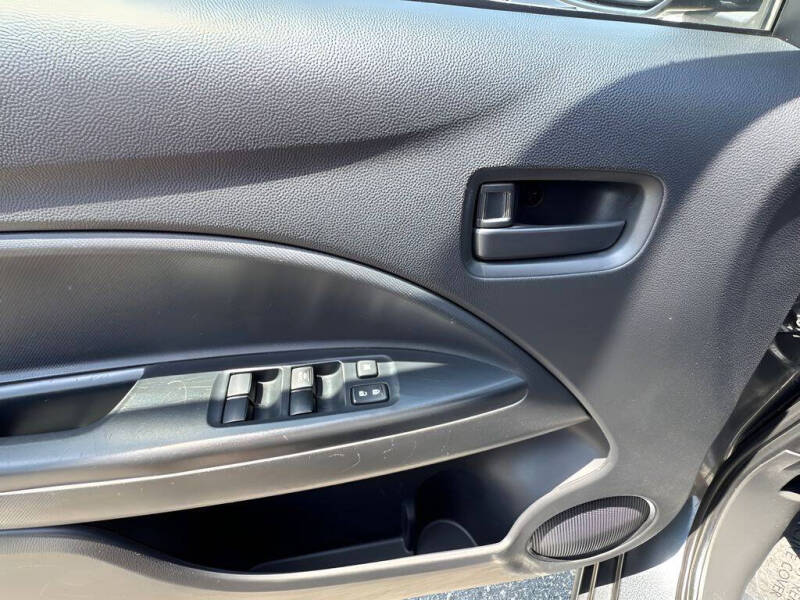 2024 Mitsubishi Mirage ES