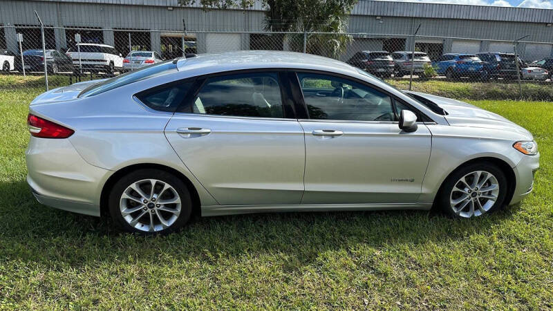 2018 Ford Fusion Hybrid SE