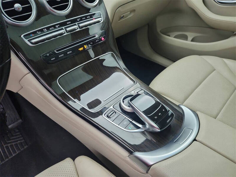 2017 Mercedes-Benz GLC GLC 300 4MATIC