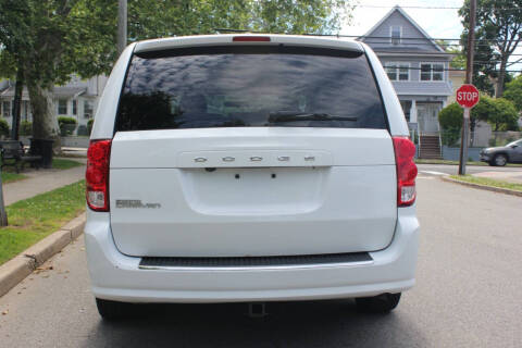2016 Dodge Grand Caravan R/T