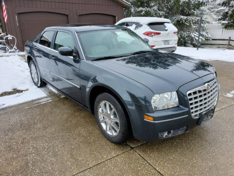 2007 Chrysler 300 for sale at MEDINA WHOLESALE LLC in Wadsworth OH