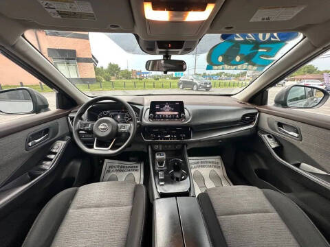 2022 Nissan Rogue SV