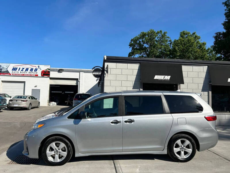 2019 Toyota Sienna L 7-Passenger