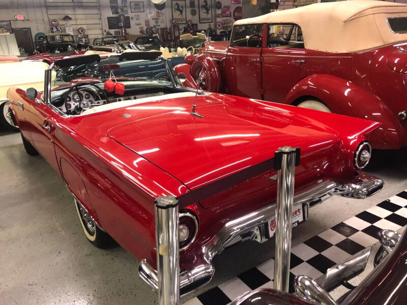 1957 Ford Thunderbird