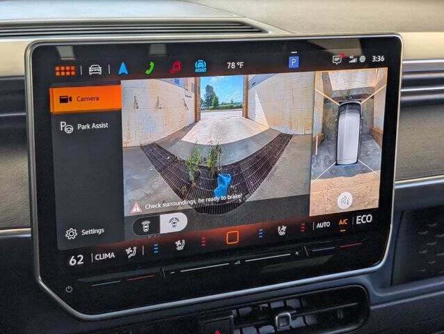 2025 Volkswagen ID. Buzz Pro S Plus