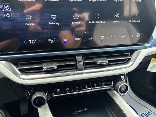 2026 Chevrolet Equinox EV LT 2