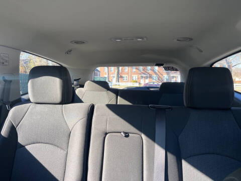 2017 Chevrolet Traverse LT