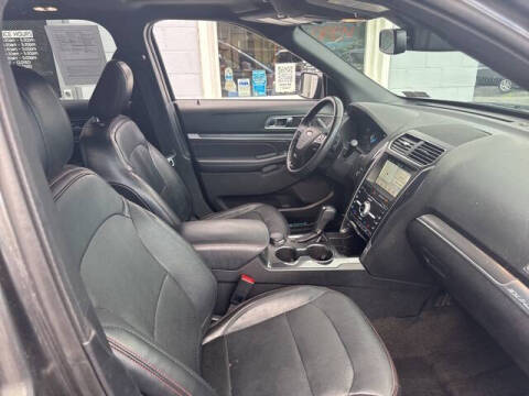 2018 Ford Explorer Sport