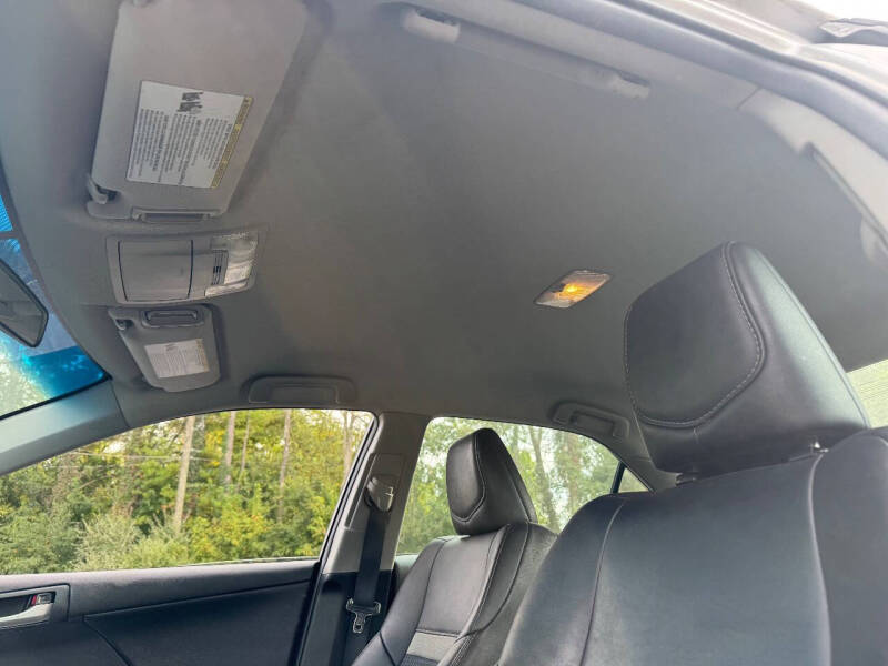 2014 Toyota Camry SE