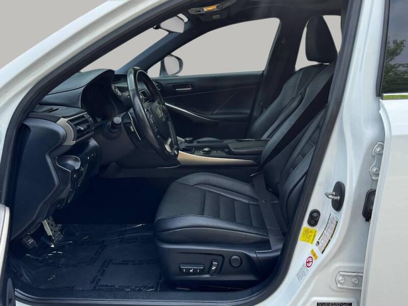 2018 Lexus IS 300