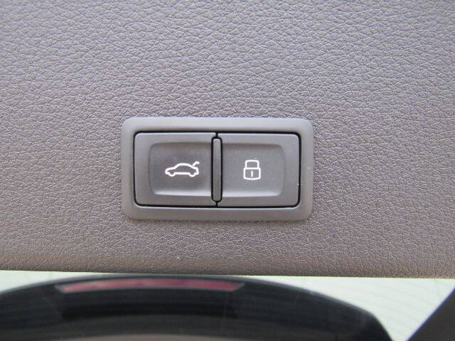 2022 Audi e-tron S quattro Prestige