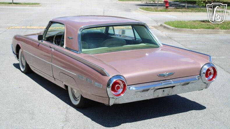 1962 Ford Thunderbird