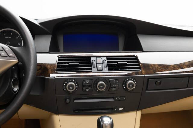 2004 BMW 5 Series 545i