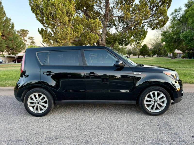 2017 Kia Soul +