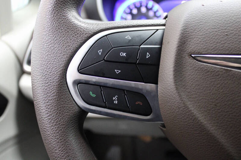 2020 Chrysler Pacifica Touring