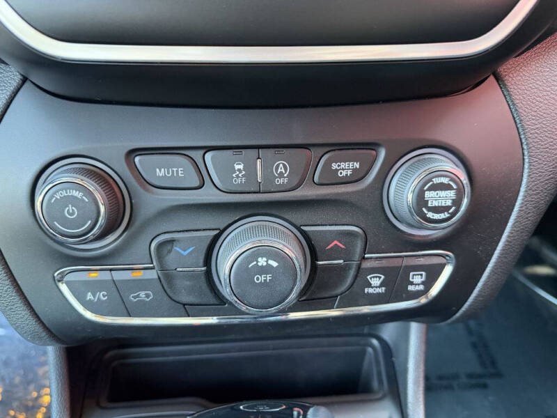 2021 Jeep Cherokee Latitude Plus