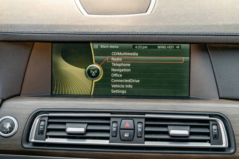 2011 BMW 7 Series 750Li xDrive