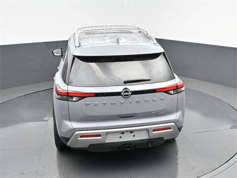 2022 Nissan Pathfinder Platinum