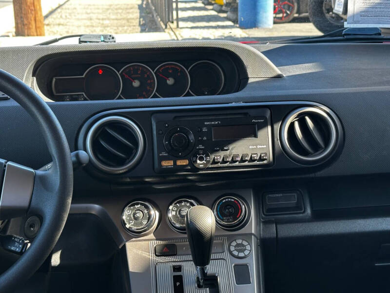 2013 Scion xB