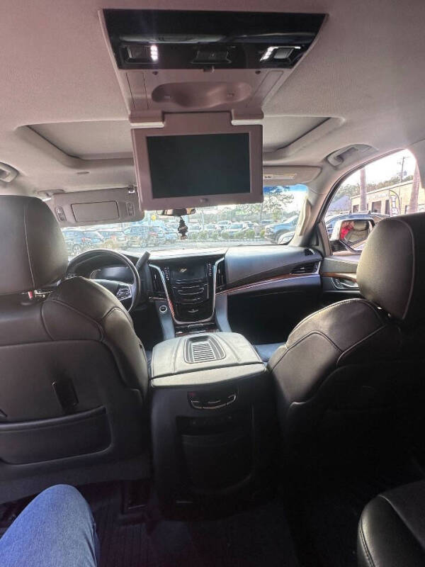 2020 Cadillac Escalade Luxury