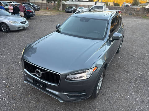 2017 Volvo XC90 T5 Momentum