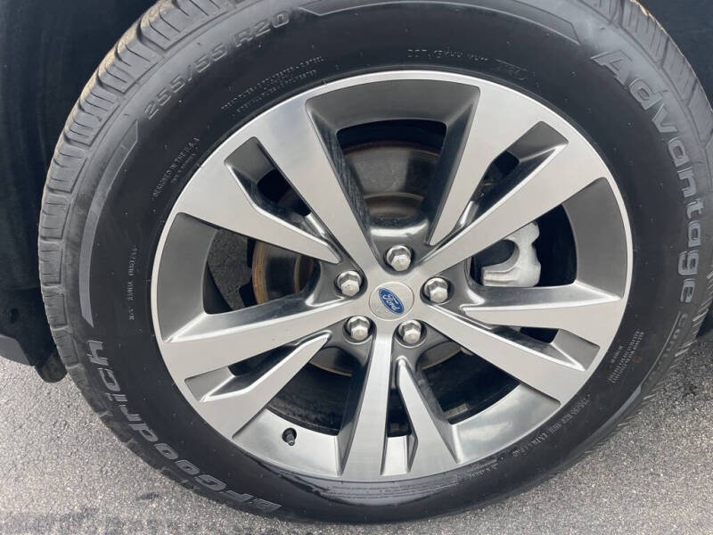 2020 Ford Explorer Platinum